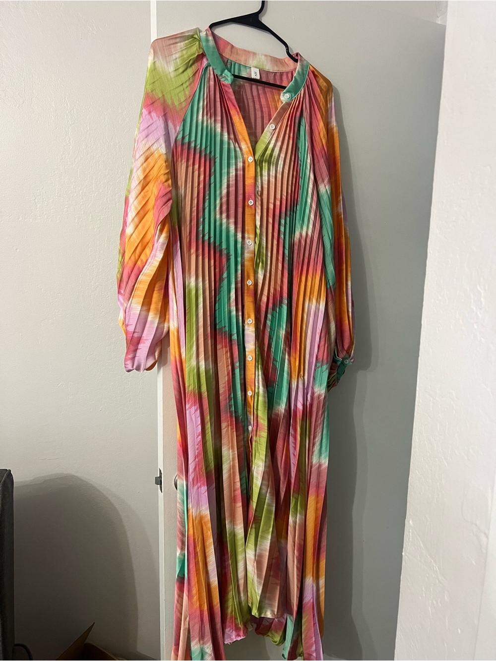 Pleated Multicolor Maxi Dress with Belt - Picture 3 of 4